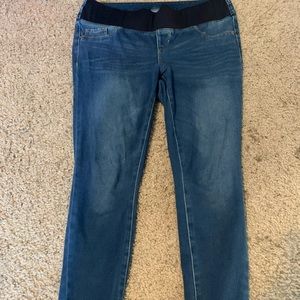 Old Navy brand maternity jeans - size 10